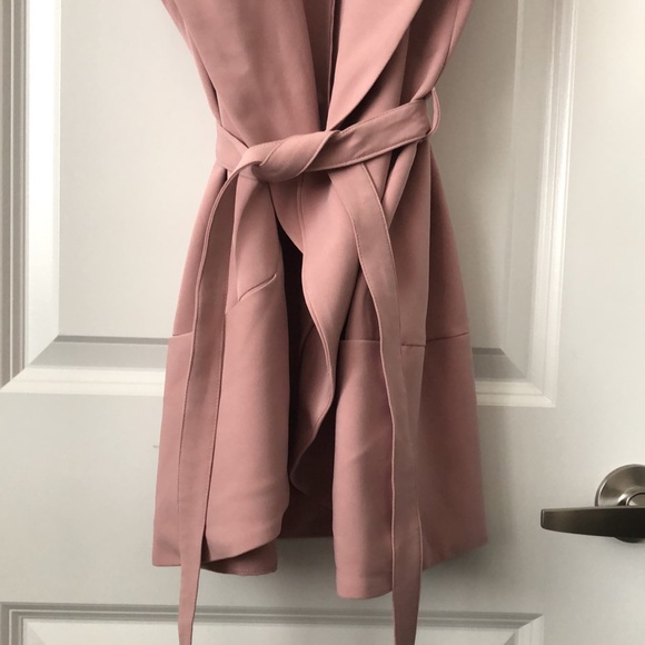 Long light pink vest - Picture 3 of 5